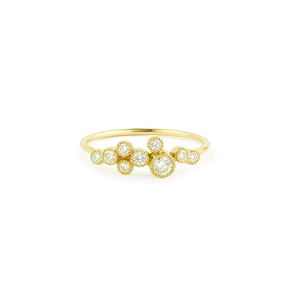 Front view of Puro Dance with Diamonds Ring in yellow gold.