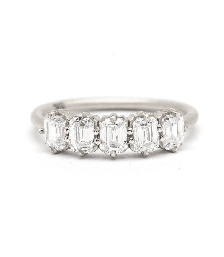 Front view of Puro Emerald Cut Band in white gold.