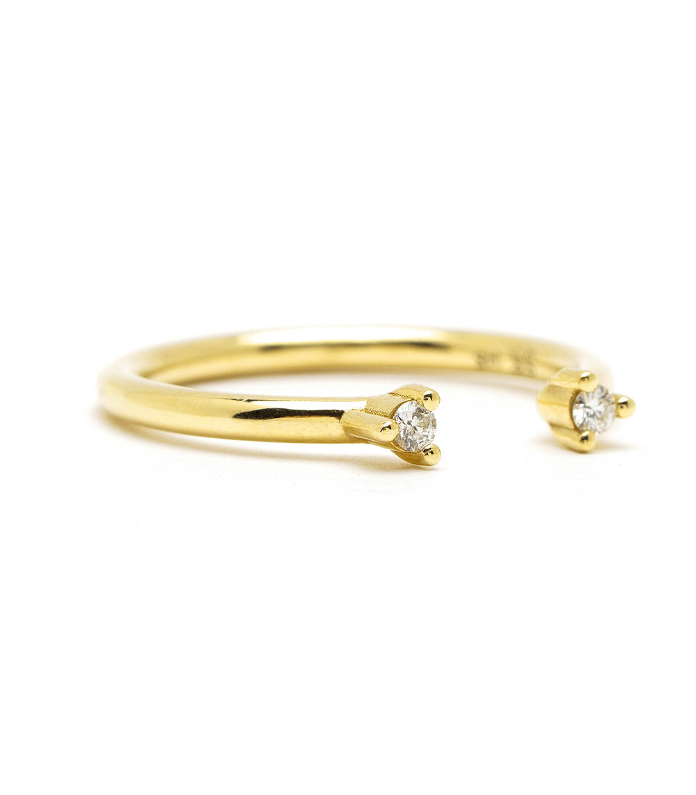 Side view of Puro Adjustable Open Diamond Band in yellow gold.