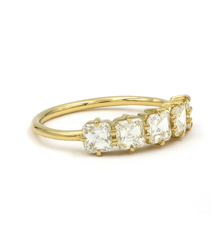 Side view of Puro Asscher Cut Diamond Band in yellow gold.