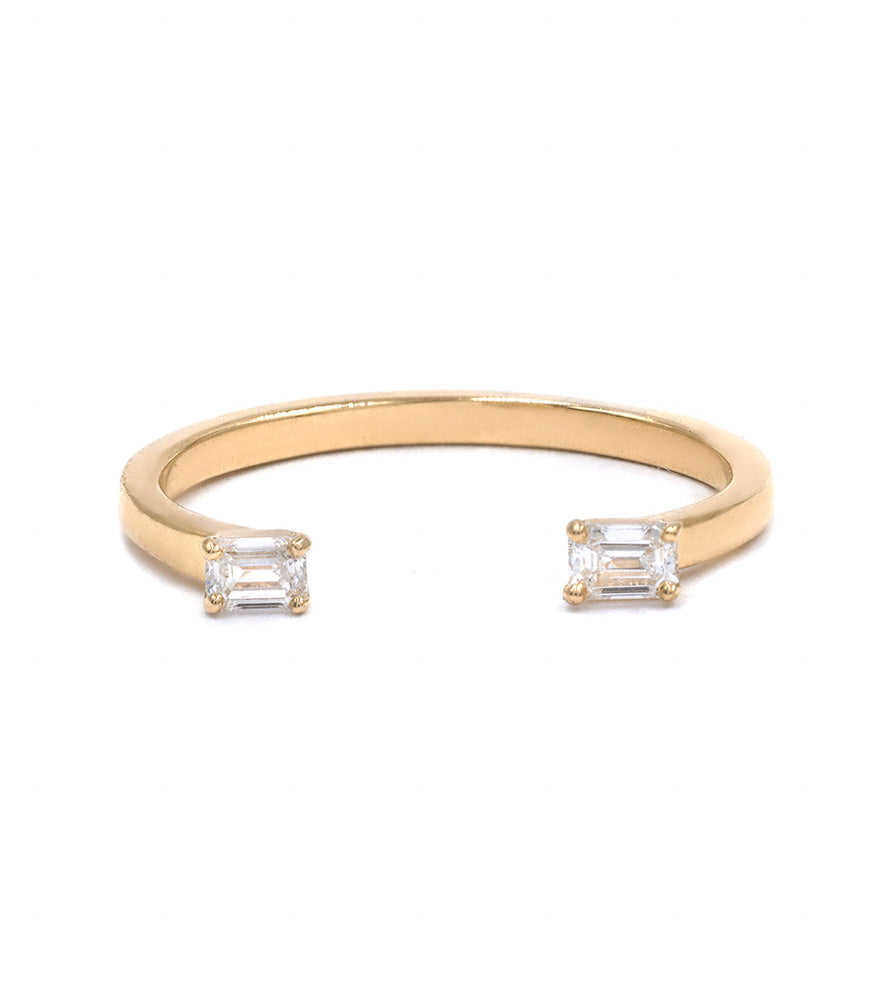 Front view of Puro Emerald Cut Diamond Nesting Open Band in rose gold.
