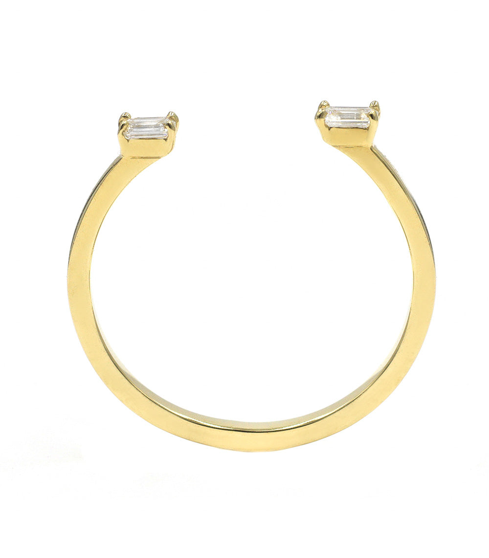 Vertical view of Puro Emerald Cut Diamond Nesting Open Band in yellow gold.